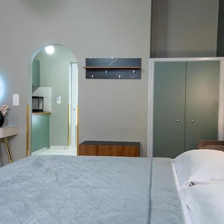 Jolly Pad Deluxe - 5 Min Walk To Tsilivi Appartement Plános
