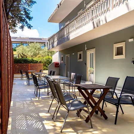 Apartment Jolly Pad Deluxe - 5 Min Walk To Tsilivi Plános