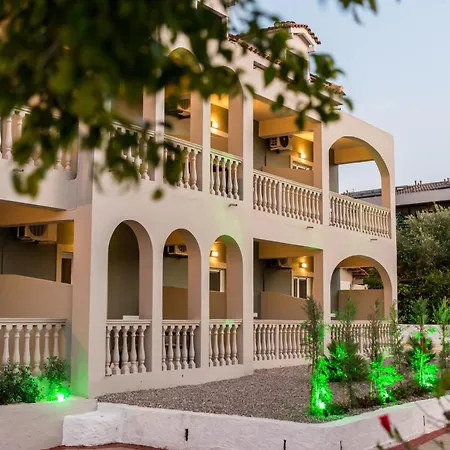 Jolly Pad Deluxe - 5 Min Walk To Tsilivi דירה